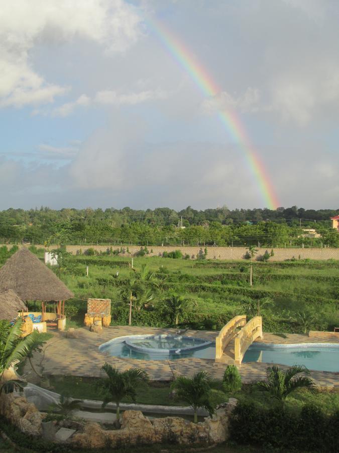 Golden Duranta Villas Ukunda Luaran gambar